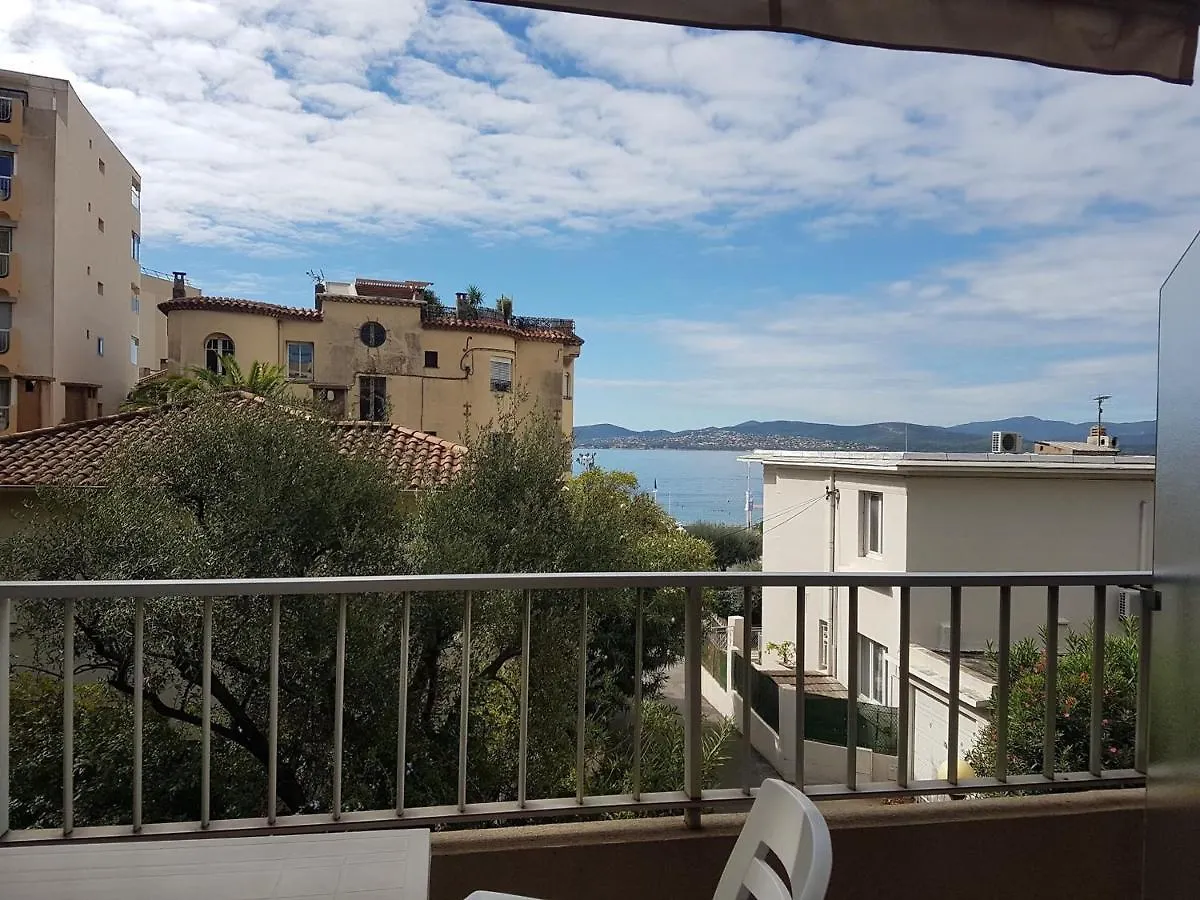 Appartement 2 Pieces Avec Balcon, Climatise, Proche Plage Et Centre-Ville - Fr-1-466A-2 Saint-Raphael  France